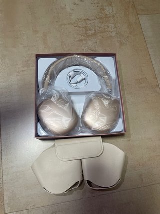 Auriculares PRO MAX x KIM