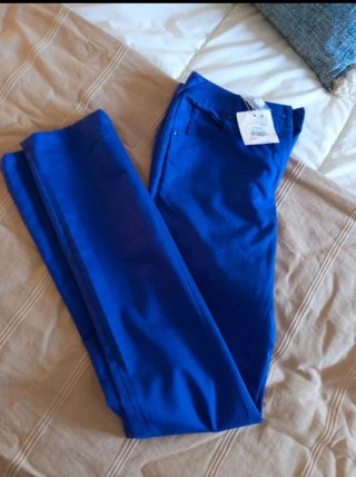Pantalón azulón nuevoNAF NAF