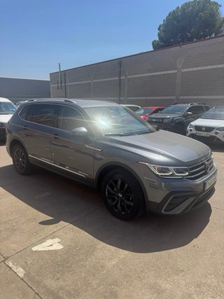 VW Tiguan Allspace Life 2.0TDi 150cv automatico