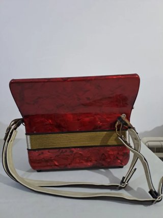 Acordeón Hohner Concerto II Rojo