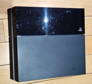 PS4 500 GB (2014) Negra + 2 juegos