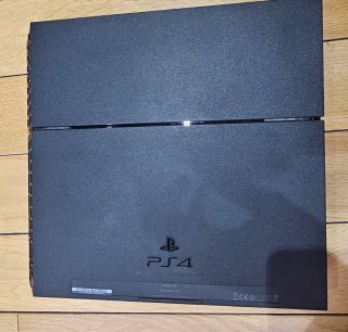 PS4 500 GB (2014) Negra + 2 juegos