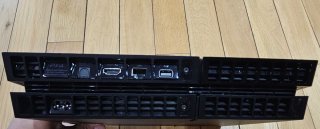 PS4 500 GB (2014) Negra + 2 juegos