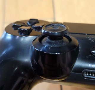 PS4 500 GB (2014) Negra + 2 juegos