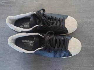Adidas Superstar Paris Negras y Blancas