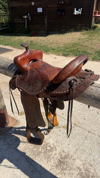 Montura Western de Cuero