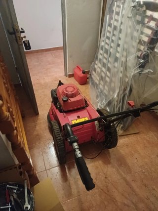 Desbrozadora Honda UM516C con ruedas