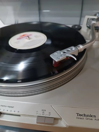 Vinilo Tito Gómez