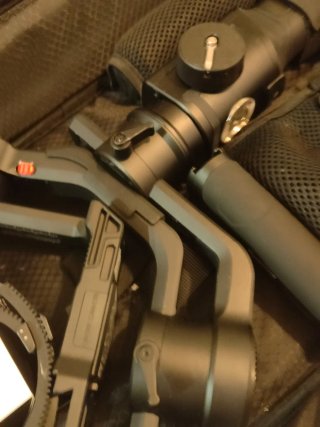 Gimbal MOZA Air 2S + iFocus-M Kit Completo