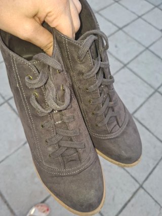 Botines Stradivarius marrones