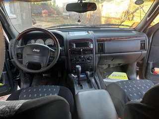 Jeep Cherokee 2004