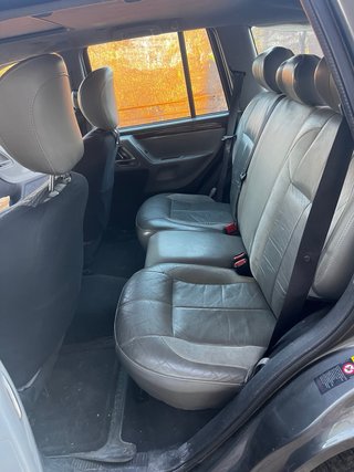 Jeep Cherokee 2004