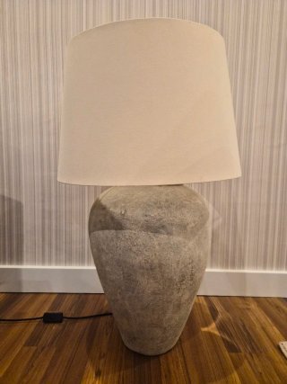 Lámpara de mesa cerámica grande