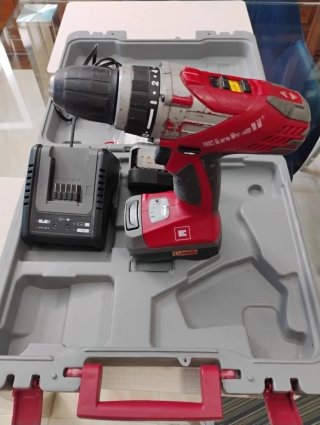 Taladro Atornillador Einhell con Batería y Cargado