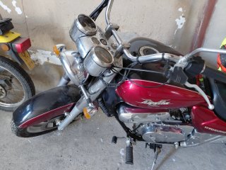 Moto Cruiser 2.50cc Roja y Plata