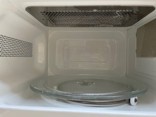 Microondas Taurus Compacto 700W 20L