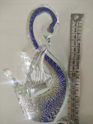 Cigno in vetro di Murano blu
