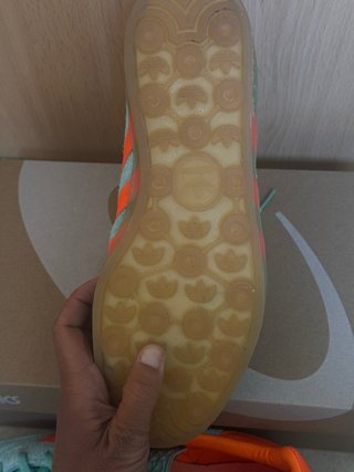 Zapatillas Adidas Naranja y Turquesa