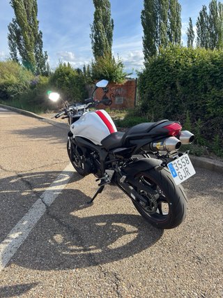 Yamaha FZ6