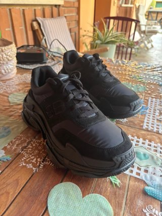 Scarpe Balenciaga Triple S Nylon nere