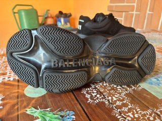Scarpe Balenciaga Triple S Nylon nere