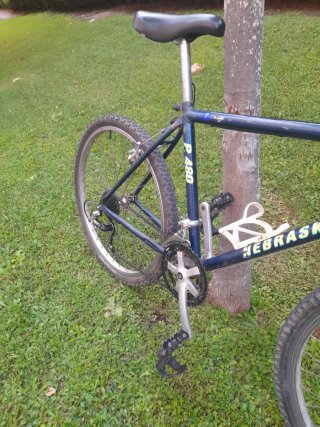 Bicicleta Shimano de montaña azul