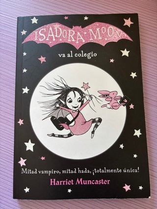 Isadora Moon va al colegio libro como nuevo