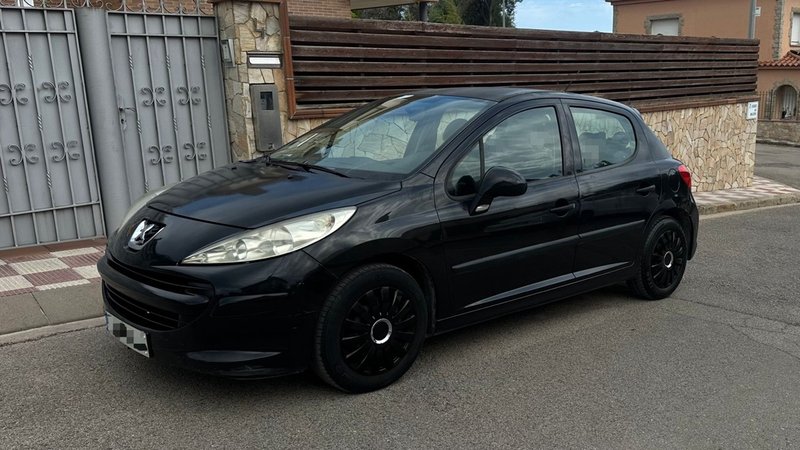 Peugeot 207 2007 - foto 1