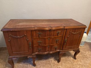 Cómoda vintage de madera maciza