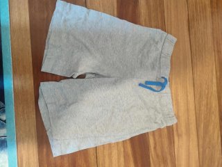 Lote 3 camisetas y 2 pantalones