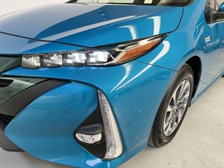 Toyota Prius Plugin Solar 125H | Enchufable