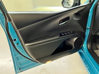 Toyota Prius Plugin Solar 125H | Enchufable