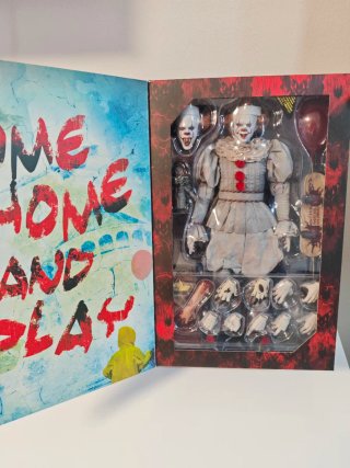 Hot Toys Pennywise 1:6 (Envío sólo INPOST)
