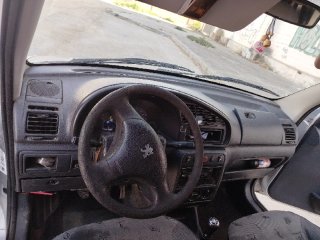 Peugeot parn 2001