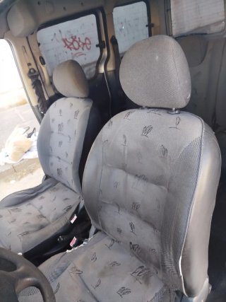 Peugeot parn 2001
