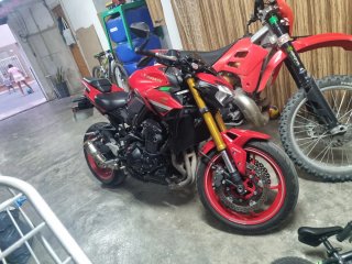 Kawasaki Z900 50 Aniversario Naked