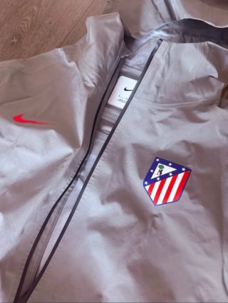 Chubasquero Atlético de Madrid Gore-Tex Gris