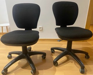 2 Sillas de Escritorio Negras