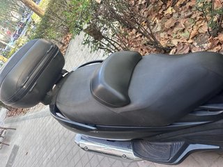 Suzuki Burgman 650 Executive Negra Mate