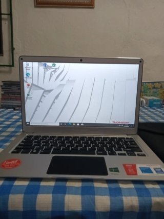 Portátil Thomson SP-NEOX13 2GB RAM 32GB