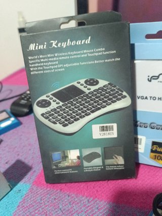 Lote electrónica: Teclado, VGA a HDMI, Cargador, A