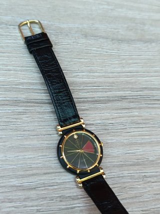 Reloj Gucci Mujer Negro/Dorado
