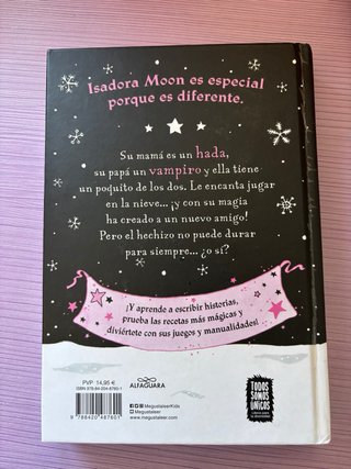 Libro lectura Isadora Moon