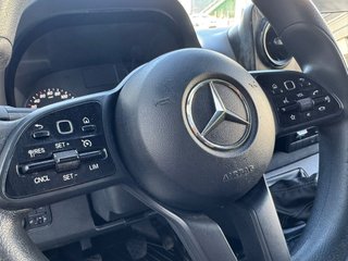 Mercedes-Benz Sprinter 2021
