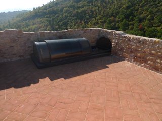 Torre medievale in tenuta di 16 ha con tartufaie
