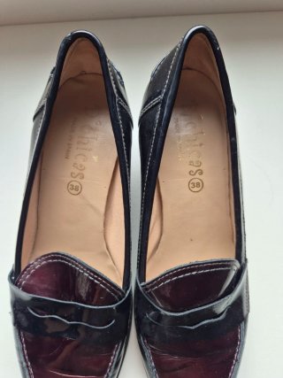 Zapatos estilo oxford/dark academia de charol