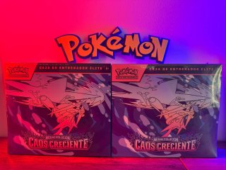 Caja Entrenador Élite Pokémon Caos Creciente