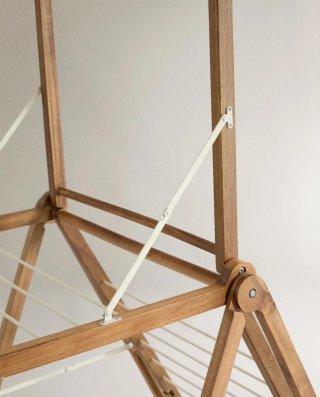 Tendedero de madera Zara Home.