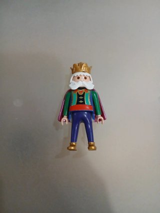 Playmobil Rey con Corona y Capa Este 3€