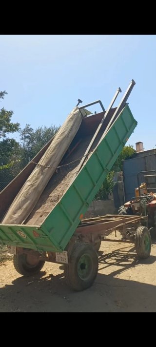 Remolque agrícola basculante con documentación